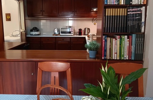 Sintra House | House in quiet area of housing. But close to the center.