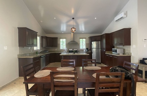 Santa Clara House | House in Santa Clara with pool, near the beach!