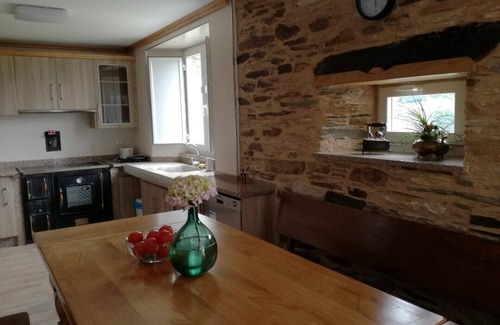 Lourenza House | House in the Village | 4 Double Rooms | Fireplace Terrace | Yard
