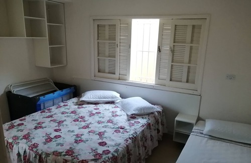 Centro House | House in the center of Caraguatatuba 4 bedrooms