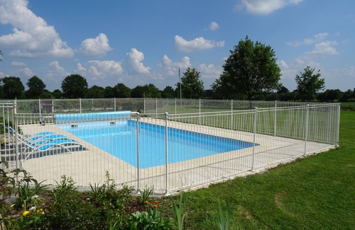 Nort-sur-Erdre House | House in the countryside with heated pool (16/22 pers)
