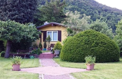 Weilbach House | House in the countryside