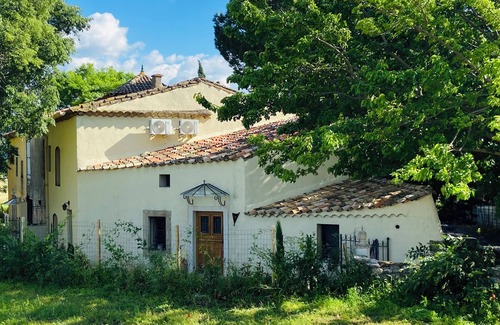 Saint-Jean-de-Fos House | House in the vineyards