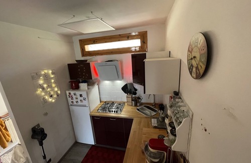 Doganaccia House | House in the green in Cutigliano