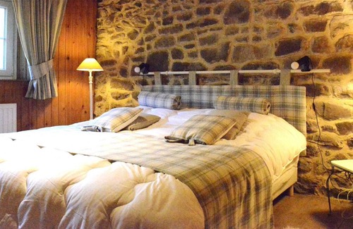 Grandham House | House in the heart of the forest in Viroinval with sauna