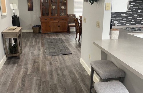 Brownstown House | House in the Heart of Yakima - 5 mins to Airport