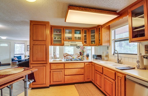 Pagosa Springs Cottage | 'house in the Pines' Pagosa Springs Home w/Deck!