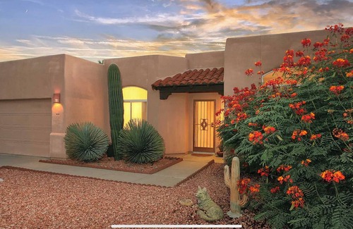 The Villages Of La Canada House | House in the villages gated community in one of the safest city’s Oro valley