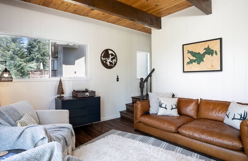 Arrowhead Villas House | House In the woods with breathtaking mountain views