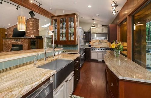 Issaquah House | House in the Woods [whole house]