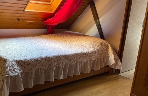 Illartein Ski Chalet | House in the woods with private pool