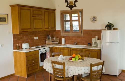 Paradise Beach House | House in tranquil olive grove - 200m from beach