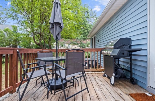 Villa Heights House | House in Trendy and Developed Neighborhood!