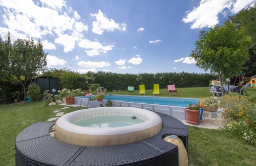 Foiano della Chiana House | House in Tuscany immersed in greenery