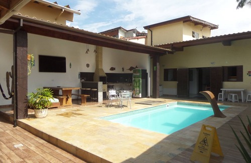 Umuarama House | House in Ubatuba with swimming pool