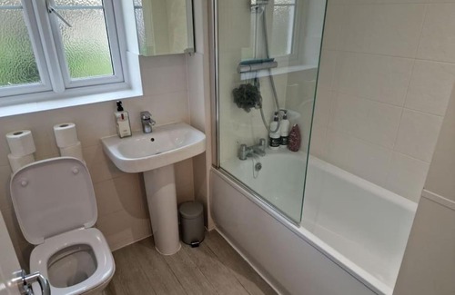 Ford Villa | House in West Sussex, Chichester, Eastergate, 5 minutes driving from Goodwood