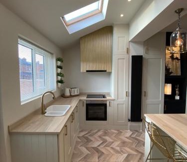 Newcastle-upon-Tyne House | House in Westmoor Near Racecourse