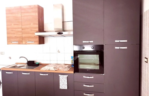 Santa Maria Capua Vetere Apartment | House of Aisha B&B, exclusive use apartment with free parking and wifi