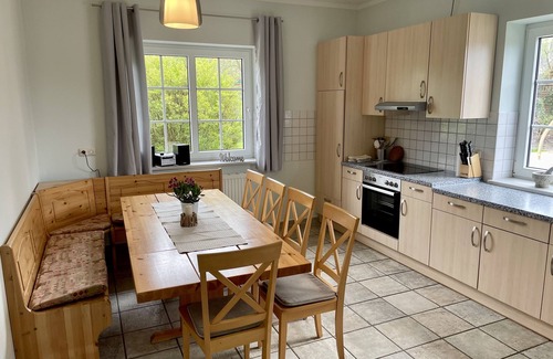 Sehlendorf House | House Jonne - Spacious vacation home, 15 min. walk to the beach, up to 12 persons