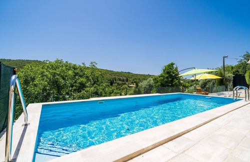 urinici House | House Kočan-Four Bedroom Villa with Terrace and Swimming Pool