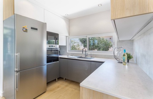 Triquivijate House | House 'Laian Branded Residensed' with Private Pool and Air Conditioning