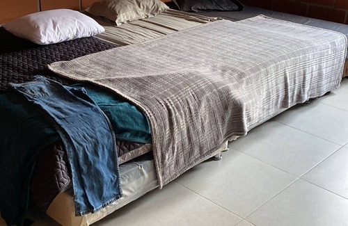 Cocorna Other | House located in between a canyon in the mountains of Antioquia.