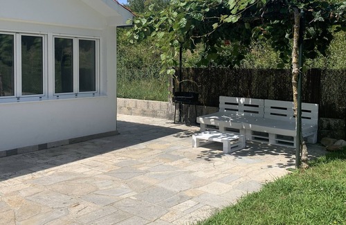 Merza House | House located in the heard of Galicia. Ideal to enjoy nature.