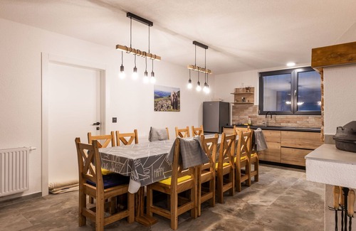 Kupjak House | House Medvjed (97170-K1) - Kupjak