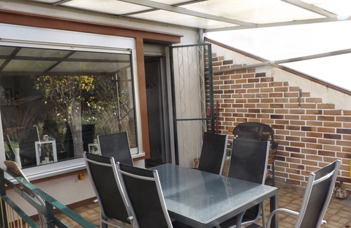 Holweide House | House, modern, excellent transport links, central, quiet, Wi-Fi, parking