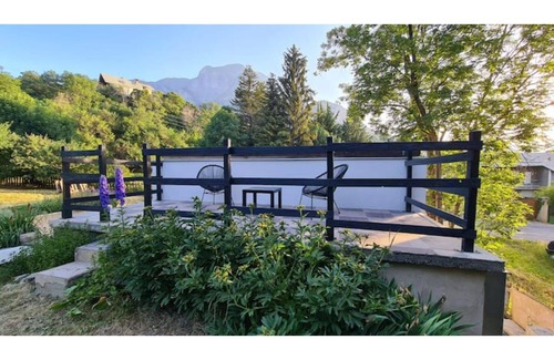 Chateauroux-les-Alpes House | House near Embrun, ski resorts, Serre-Ponçon lake and walks