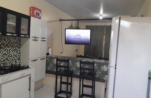 Primavera do Leste House | House near the lake, Grandpa Pedro.