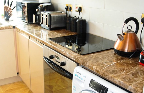 Adamsdown House | House near Cardiff City Centre