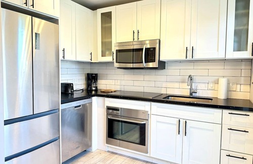 Biscayne Park House | HOUSE NEAR GOLF COURSE! 10 MINS TO THE BEACH!
