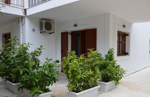 Poros Apartment | House near the sea 1