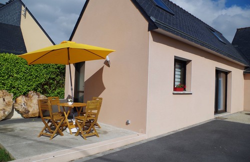 Plouguerneau House | House near the sea in a quiet area.