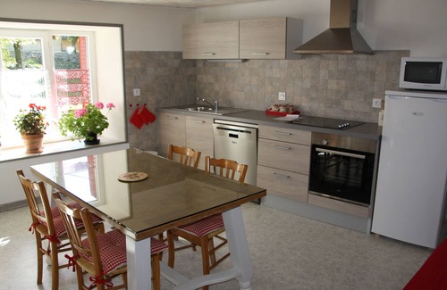 Saint-Etienne-en-Devoluy House | House near the ski slopes, 4 people, fully equipped