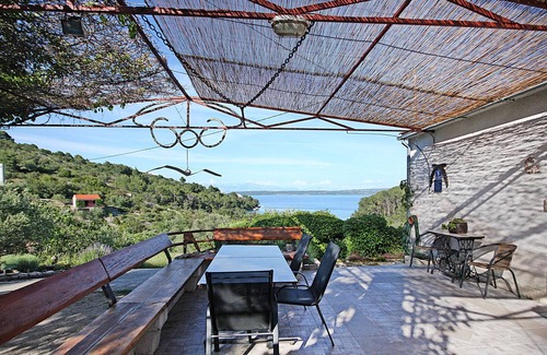 Gornje Selo House | House Nova (46292-K1) - Stomorska - island Solta