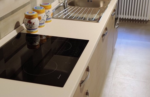 San Donato-San Vitale Apartment | House Of Anna