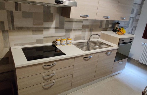 San Donato-San Vitale Apartment | House Of Anna