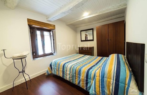San Cristobal de Valdueza Cottage | House of April 2 for 4 people