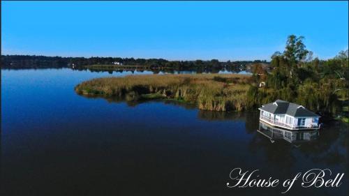 Vanderbijlpark Apartment | House of Bell - Vaal River