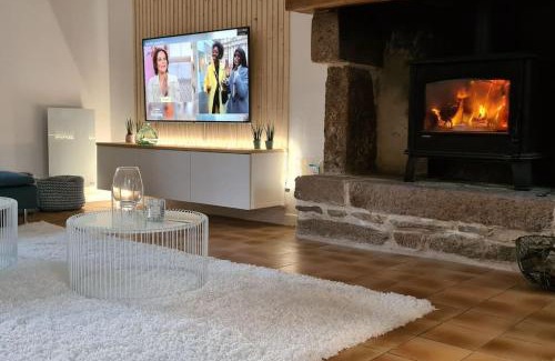Greville-Hague House | House of Bichounette