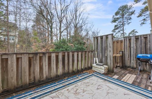 Smyrna Apartment | House of Blues Theme 2BR 2BA Game Area WD