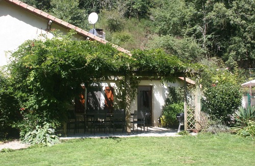 La Chapelle-Thireuil House | House of character, in an exceptional setting with private pool