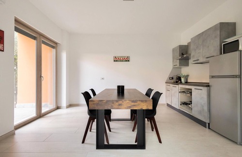 Grottaferrata Apartment | House of cat