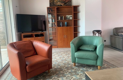 Briouze House | HOUSE OF CHARACTER in NORMANDY 4 BEDROOMS 9 persons
