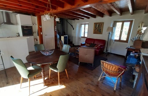 La Llagonne House | House of character, tastefully RENOVATED, QUIET, in the heart of the PYRENEES CATALAN