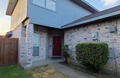 Duncanville House | House of Comfort, A centrally located 4 bedroom home.