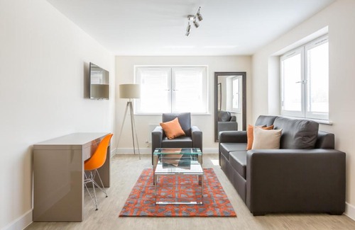 Newbury Apartment | House of Fisher - Central Gate