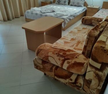 Akhtopol House | House of Flowers